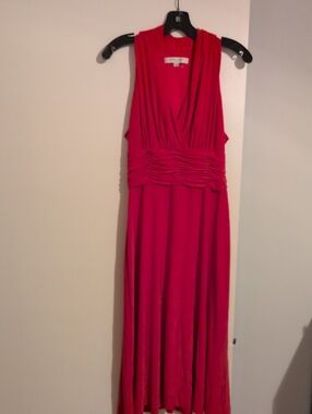 Evan Picone Fuchsia Sleeveless V-Neck Maxi Dress